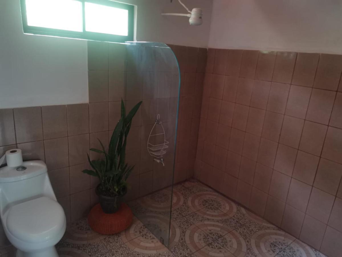 Hostal Cecilia Puerto Viejo de Talamanca Exterior foto